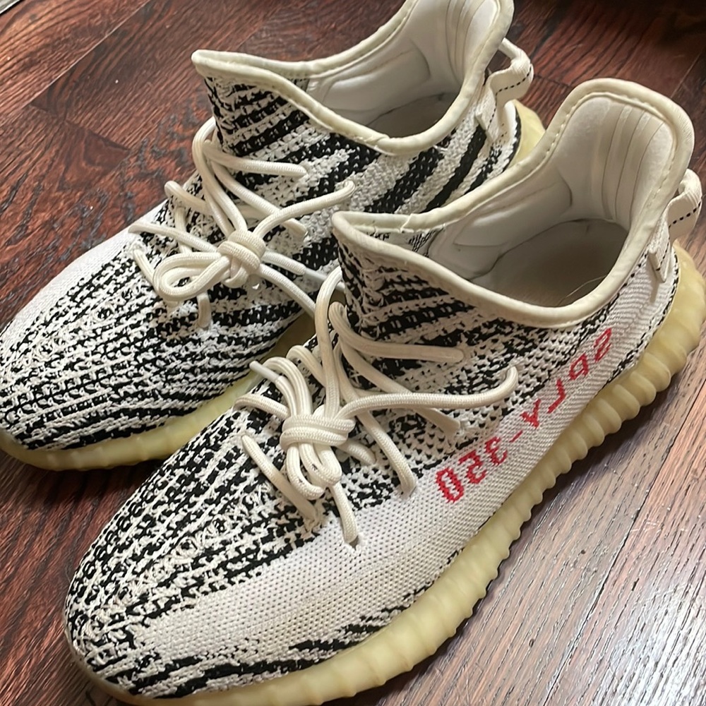 Adidas Yeezy Boost 350 V2 Zebra (cp9654) Black White Sz 8.5 used Good condition